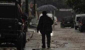 Frente frío número 16 traerá lluvias fuertes y descargas eléctricas al norte y noreste del país