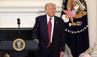 Trump tantea dejar expirar el T-MEC para buscar un nuevo acuerdo comercial con México y Canadá