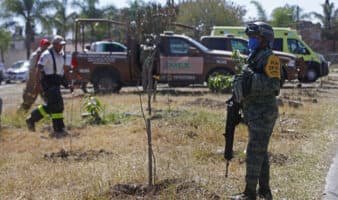 Reportan muerte de dos personas tras fuga en ducto de Pemex en Centla, Tabasco
