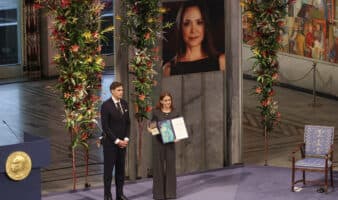 Aristegui en Vivo: EE.UU. activa comando para Occidente; diputados prohíben vapeadores; hija de Machado recoge el Nobel (10/12/2025)