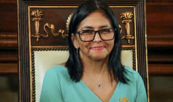 EE.UU. podría promover golpe militar en Venezuela, si Delcy Rodríguez desobedece: exanalista de la CIA