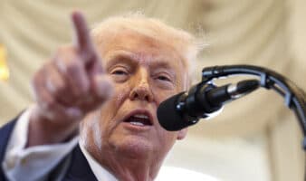 Trump dice que tras no recibir el Nobel priorizará a EE. UU. sobre la paz; vincula tema con Groenlandia