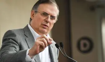 Ebrard descarta ruptura trilateral en revisión del T-MEC