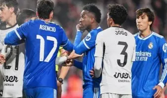 Proponen multa de 5 mil euros para quien aventó un plátano a Vinícius Júnior | Video