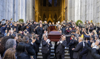 Entre trombones, salsa y aplausos despiden a Willie Colón en Nueva York