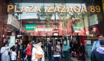 Gobierno analiza extinción de dominio de Plaza Izazaga 89 tras cinco clausuras, señala Ebrard