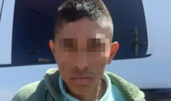 Detienen a padre por amarrar a sus hijos de 4 años en Tijuana