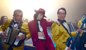Belinda y Los Ángeles Azules presentan ‘Por ella’, la cumbia del Mundial 2026