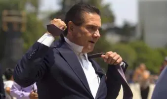 Silvano Aureoles escapó del país con ayuda del crimen organizado: gobernador de Michoacán