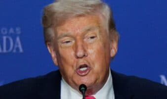 Trump asegura que Irán canceló la ejecución de ocho mujeres a petición suya