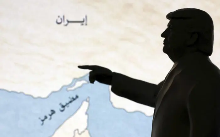 Trump dice que ayudará a 'descongestionar' Ormuz; suben las bolsas mientras caen petróleo y gas