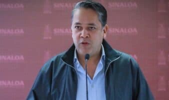 Exsecretario de Finanzas de Sinaloa también se entregó a Estados Unidos