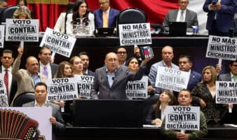 Morena y aliados aplazan elección judicial a 2028; oposición denuncia politización
