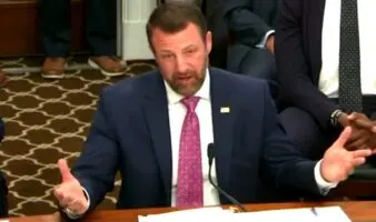 Mullin afirma que cárteles controlan toda la frontera México-Estados Unidos
