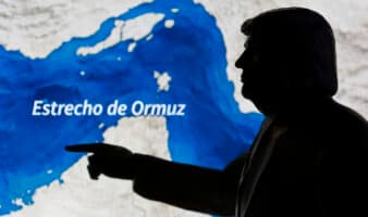 Trump advierte que el estrecho de Ormuz abrirá 'muy pronto' o Irán recibirá 'un golpe muy duro'