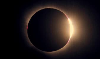 Lo mejo de Aristegui en Vivo: SCJN blinda bloqueos de la UIF; detienen a excolaborador de 'Alito'; eclipse maravilla al mundo (13/08/2026)