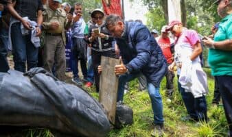 'No estoy de acuerdo con lo que hicieron con la estatua' de Calderón: Sheinbaum