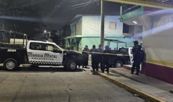 Ataque armado en cancha deportiva de la capital de Chiapas deja tres jóvenes muertos y dos heridos, entre ellos un menor de edad