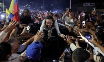 Comité Nobel considera 'aún' necesaria una transición democrática en Venezuela