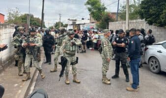 Exestudiantes matan a subdirectora de Secundaria en Torreón