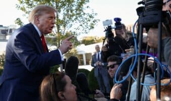Trump vuelve a insultar a una periodista: 'Eres una horrible reporterilla'